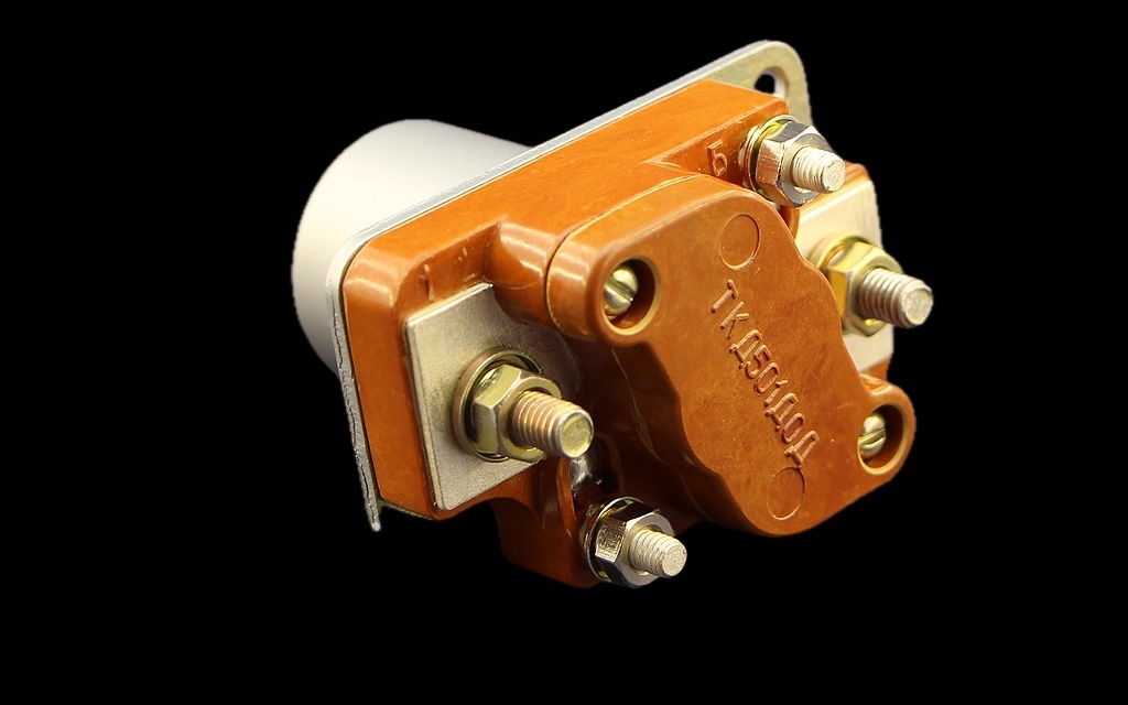 TKD and TKC series military-grade DC power contactors manufactured by Pacific Mechatronics